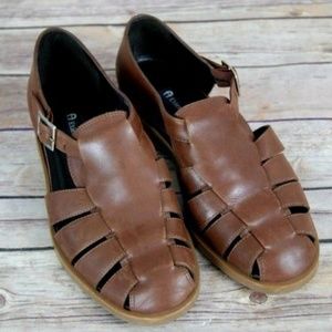 Fisherman Style Leather Sandals
